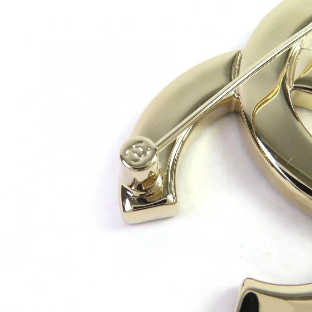 CHANEL Authentic Black Logo Brooch - Picture 5 of 6